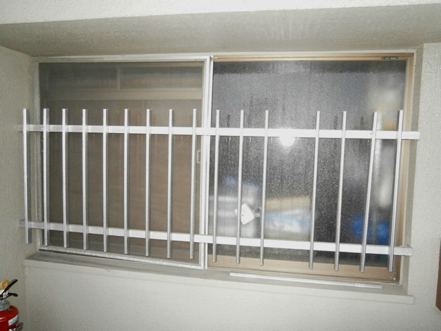 窓の防犯対策　面格子取付工事　施工事例　名古屋市天白区